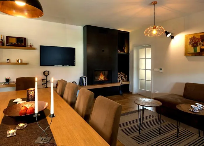 Villa Rustic Lori With Whirpool And Grill Near Por *